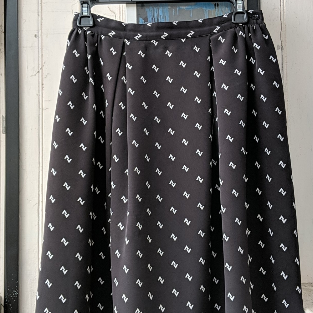 Vintage Claude Bennett Pattern Skirt, size 8